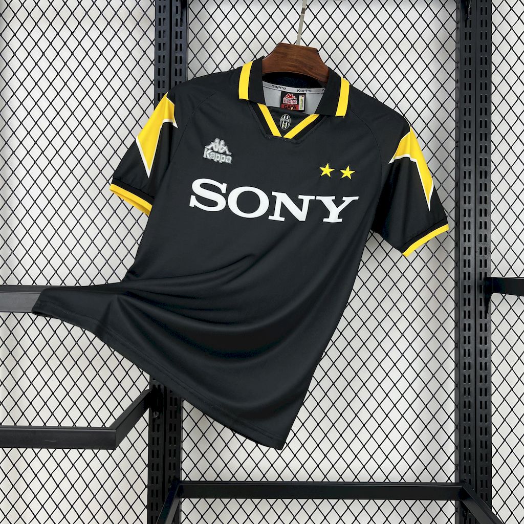 Retro Juventus 1996-97 Third Jersey - JerseysGala