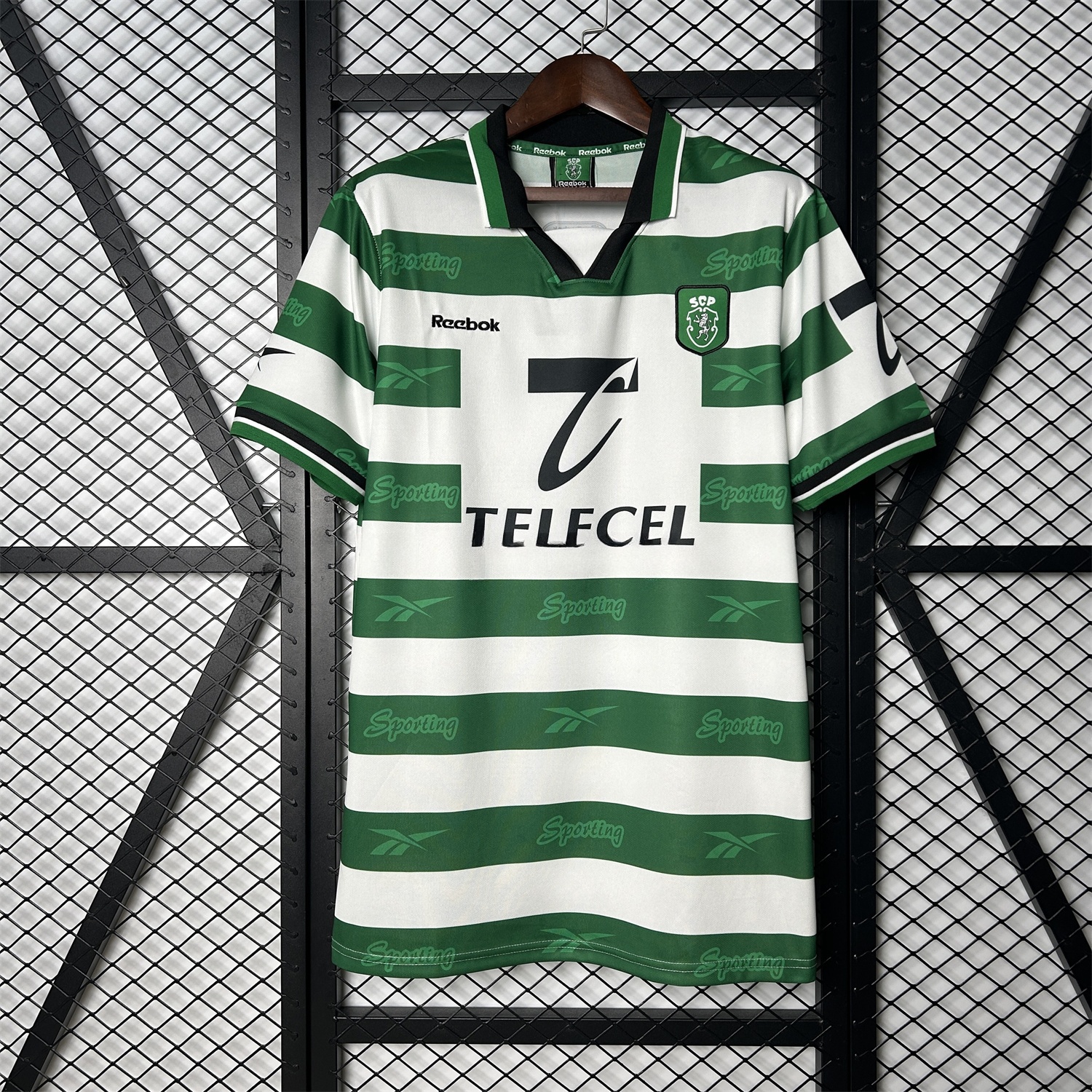 Retro Sporting CP 1999-00 Home Jersey - JerseysGala