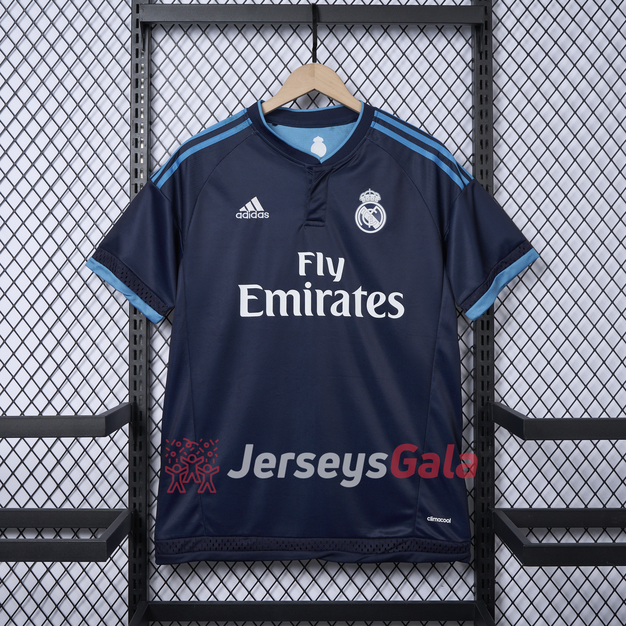 Retro Real Madrid 15-16 Third Jersey - JerseysGala