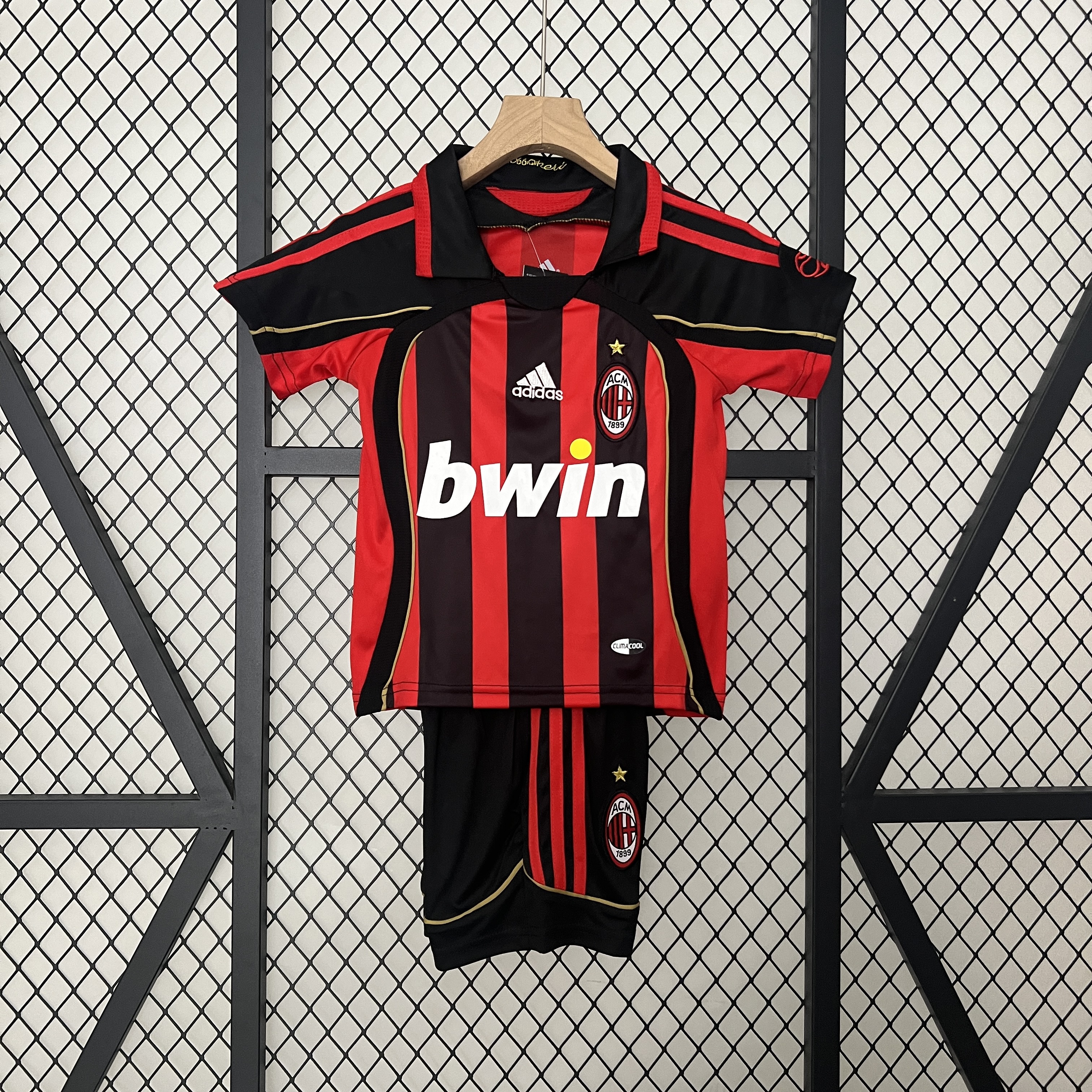 Retro AC Milan 2006-07 Home Stadium Kids Kit - JerseysGala