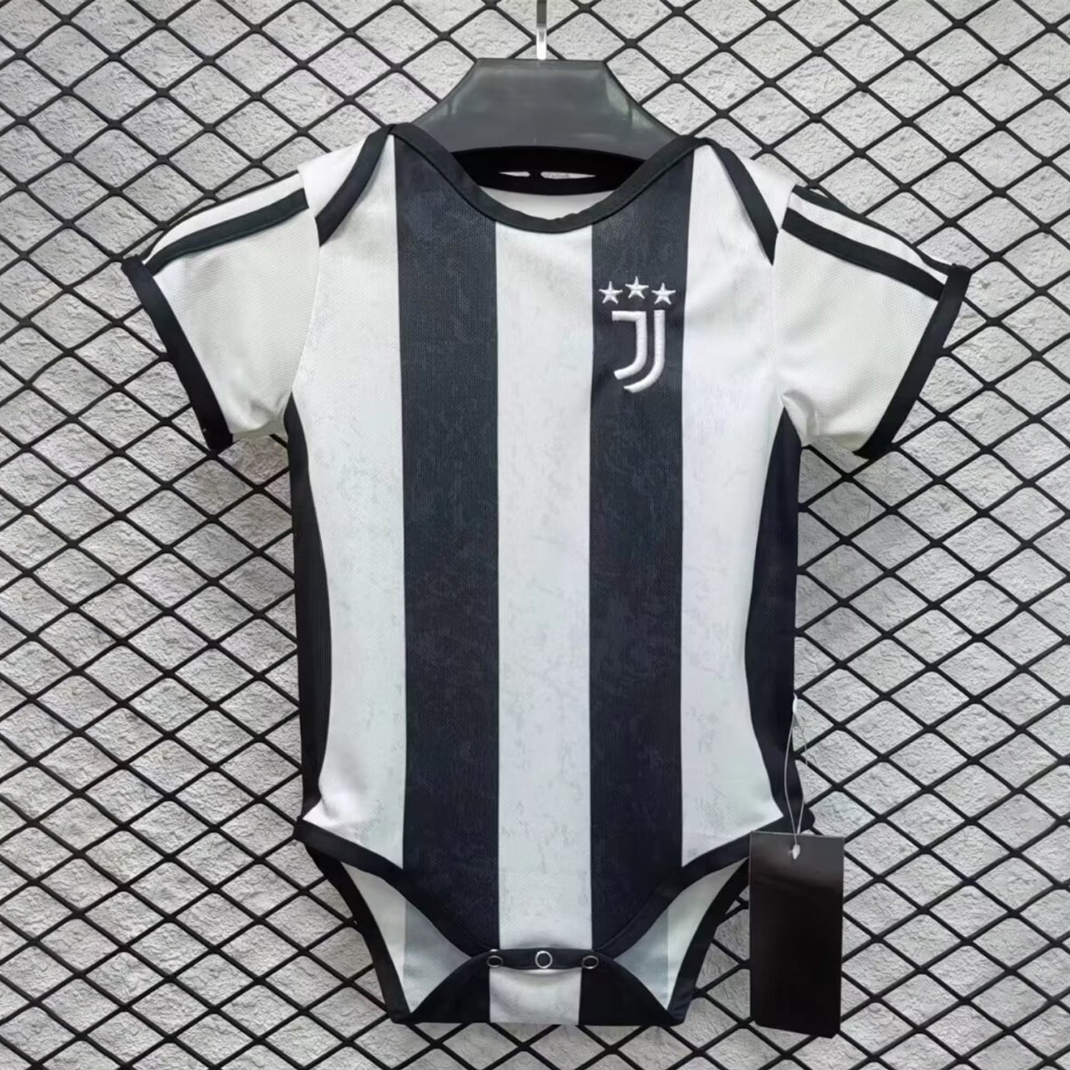 Juventus 24-25 Home Baby Crawling Suit - JerseysGala