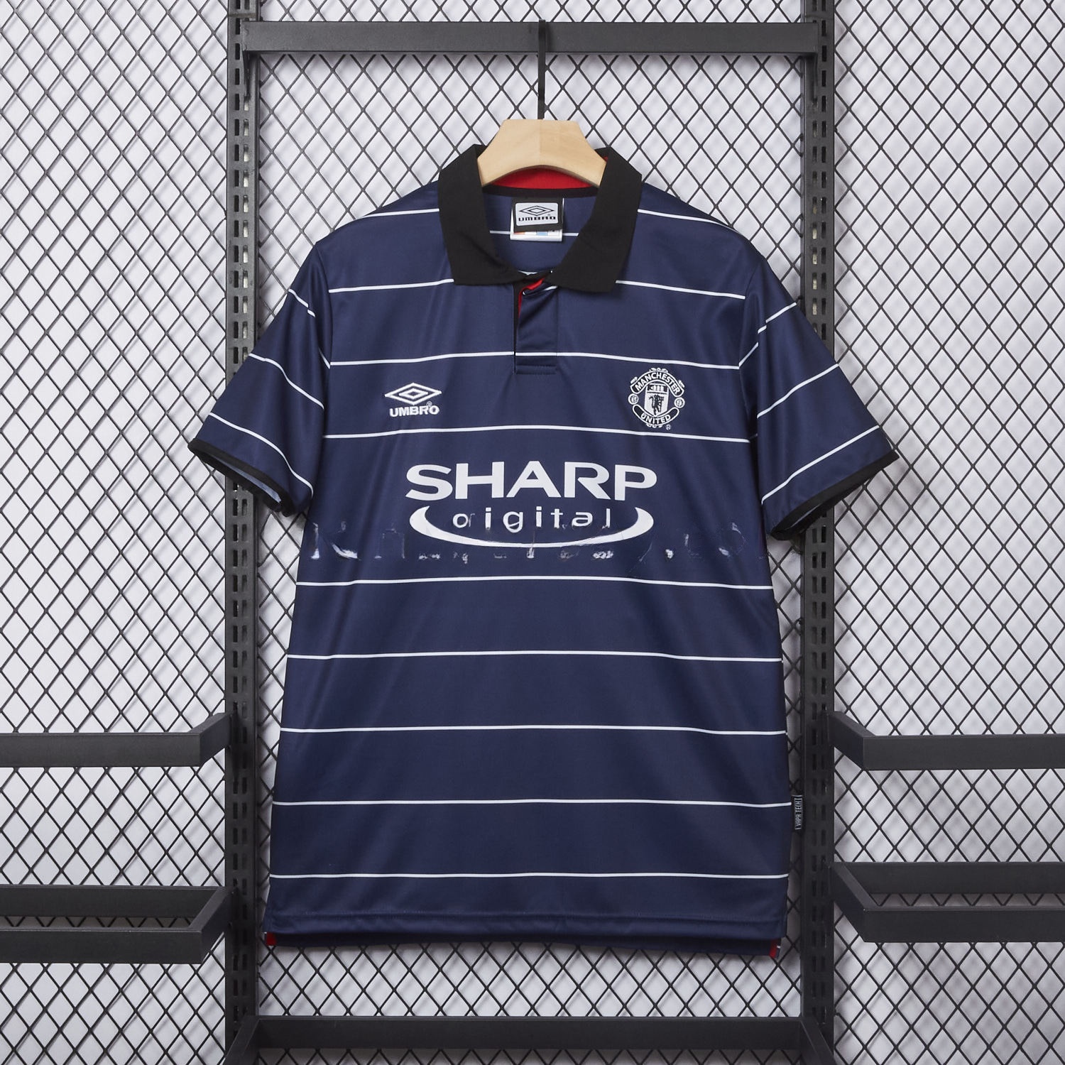 Retro Manchester United 1999-00 Third Jersey - JerseysGala