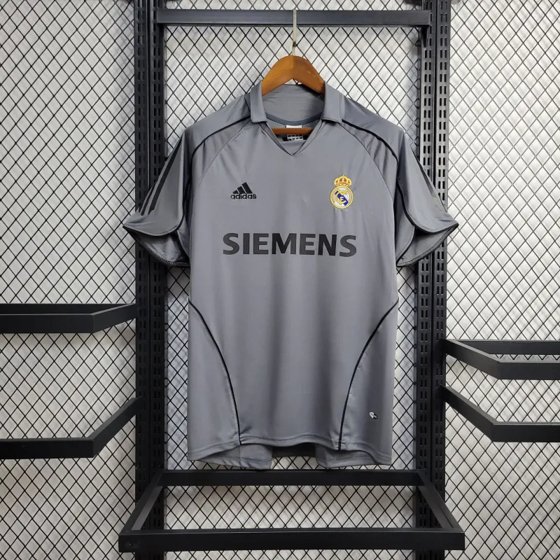 Retro Real Madrid 05-06 Third Jersey - JerseysGala