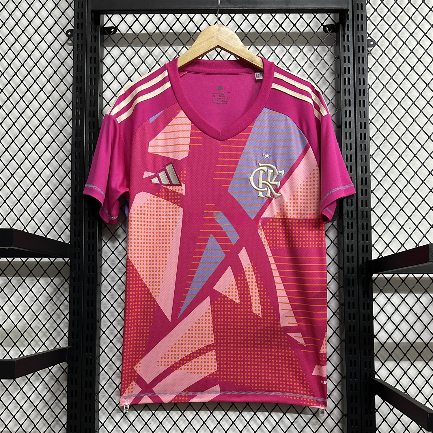 Flamengo 25-26 Pink Goalkeeper Jersey - Fans Version - JerseysGala