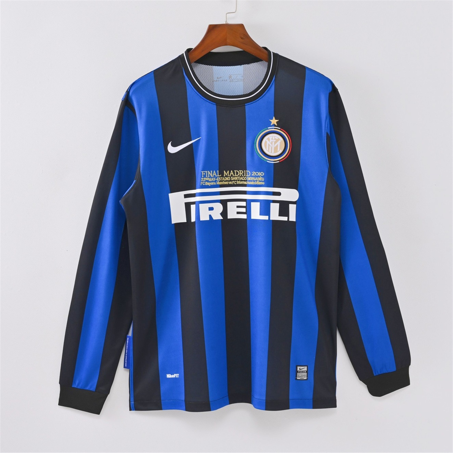 Retro Inter Milan 09-10 Home Long Sleeves Jersey - Champions League Final - JerseysGala
