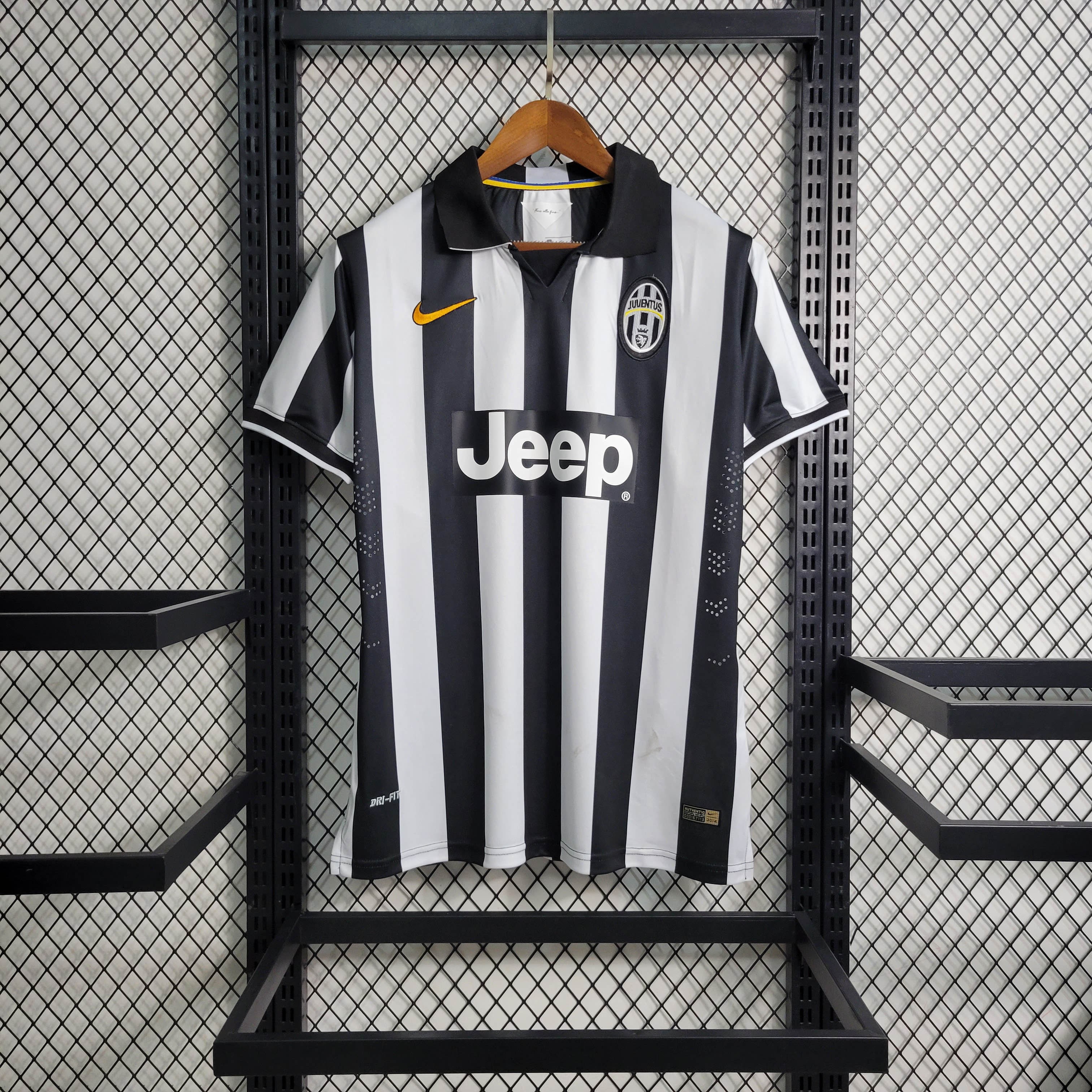 Retro Juventus 2014-15 Home Stadium Jersey - JerseysGala