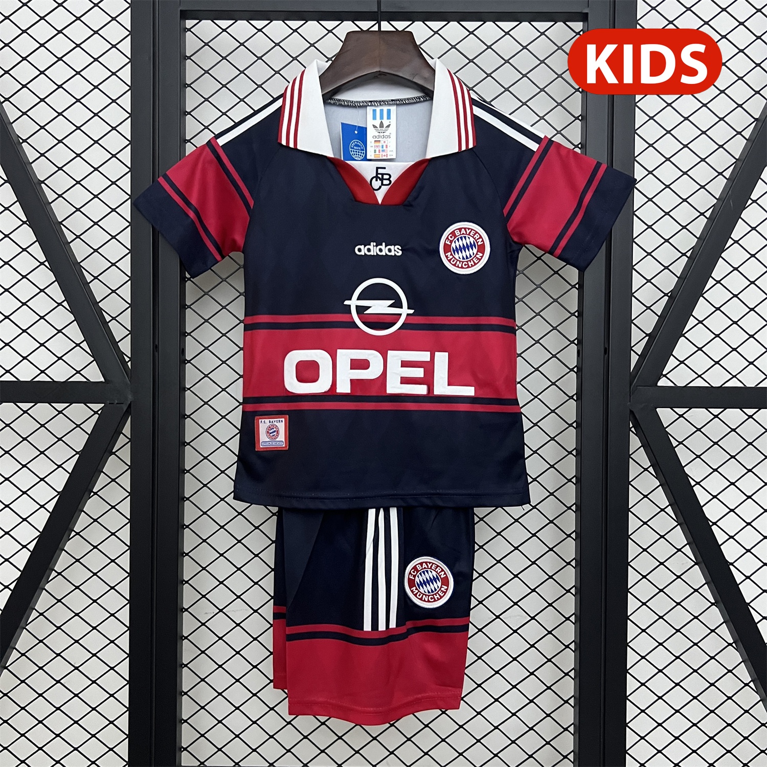 Retro Bayern Munich 1997-99 Home Kids Kit - JerseysGala