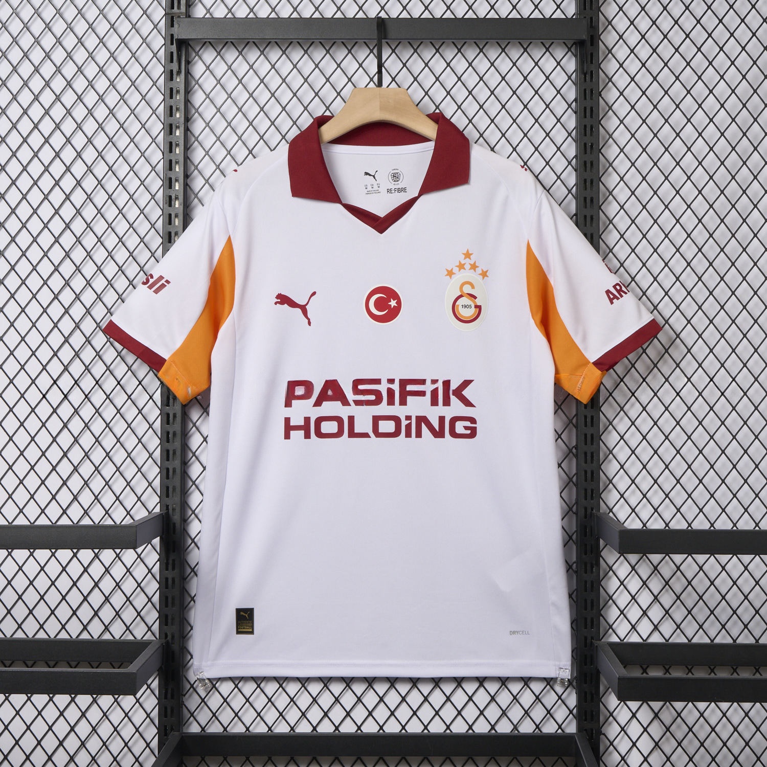 Galatasaray 25-26 Away Jersey with Five Stars - Fans Version - JerseysGala
