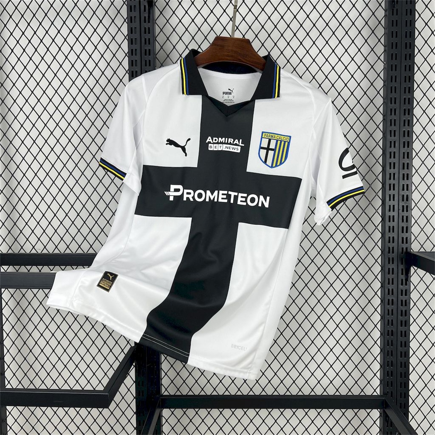Parma 25-26 Home Jersey - Fans Version - JerseysGala