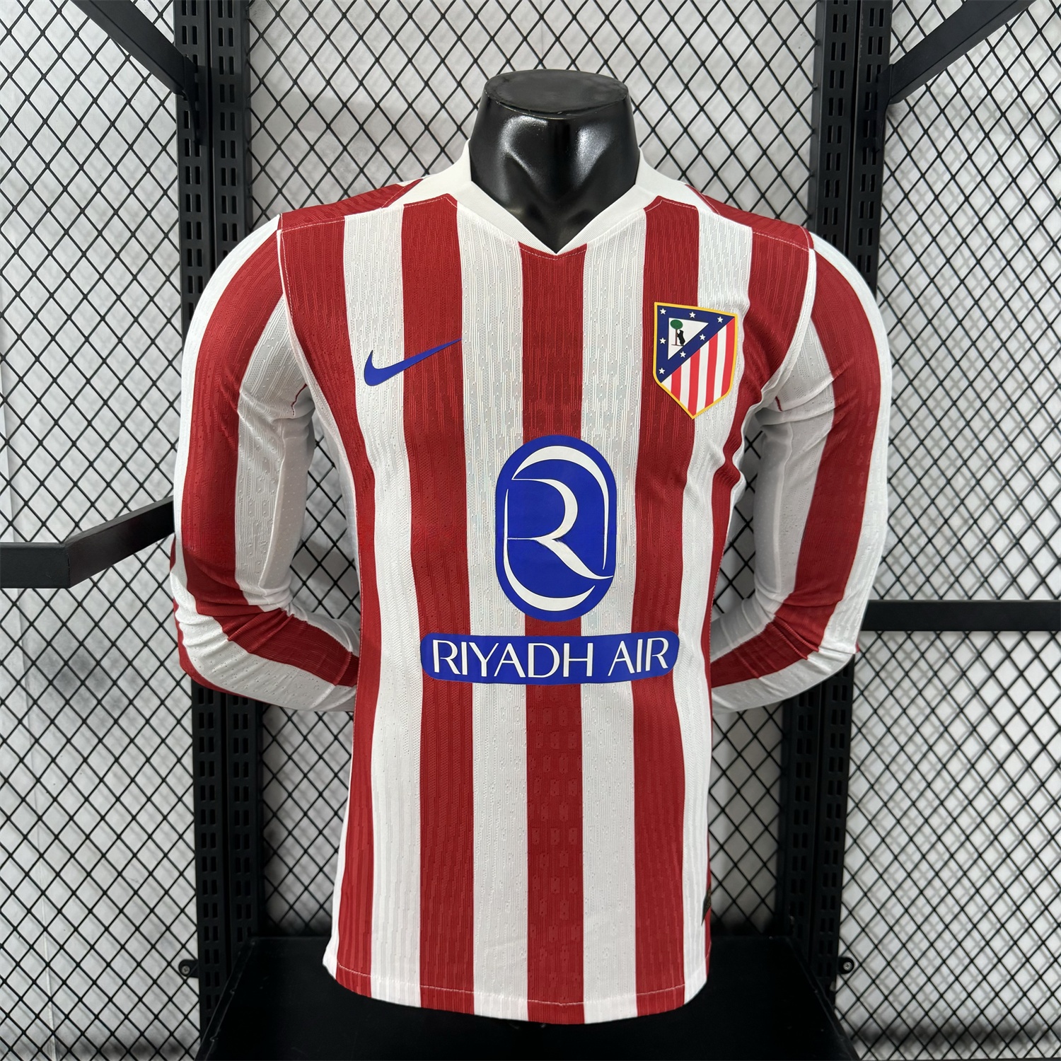 Atletico Madrid 25-26 Home Long Sleeves Jersey - Player Version - JerseysGala