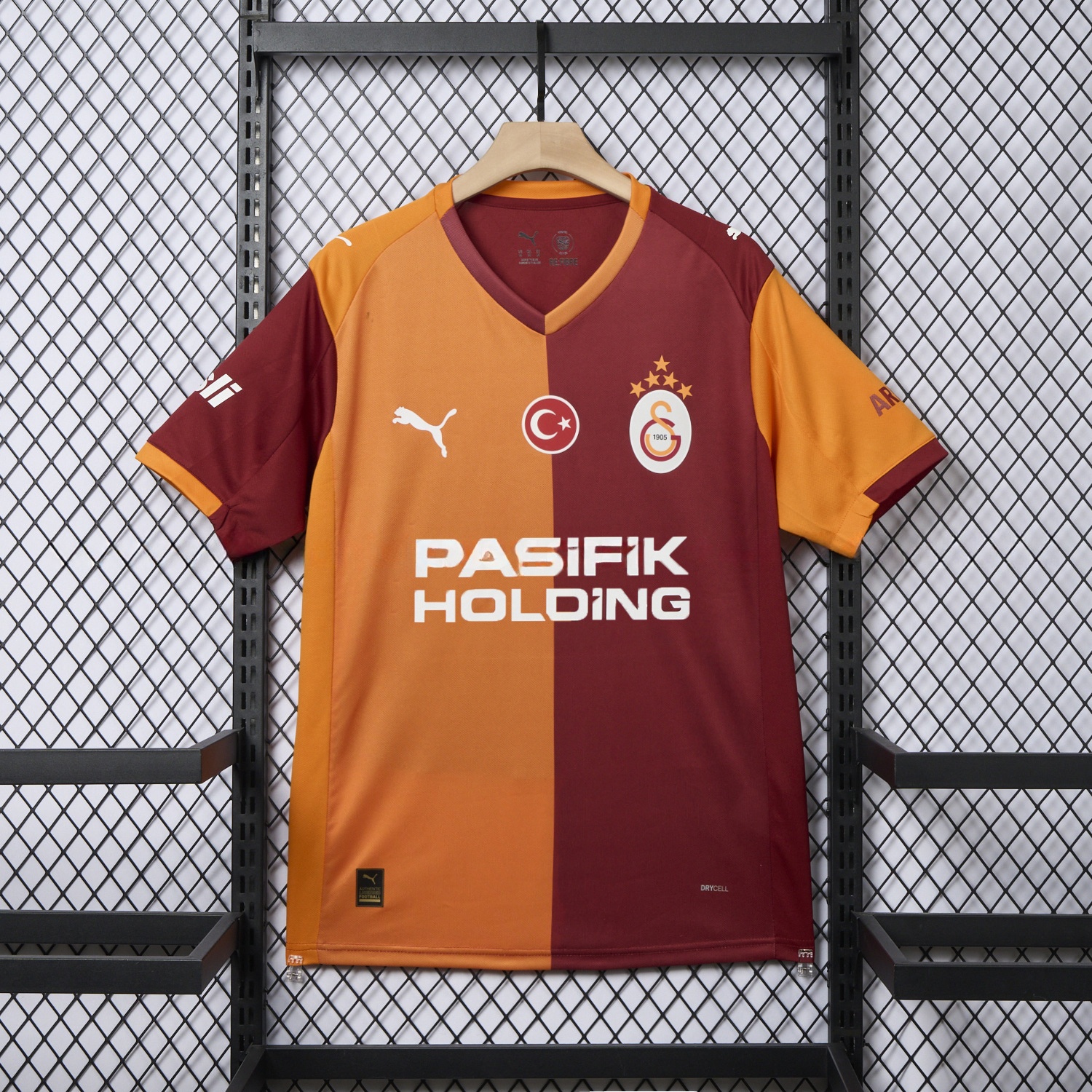 Galatasaray 25-26 Home Jersey with Five Stars - Fans Version - JerseysGala