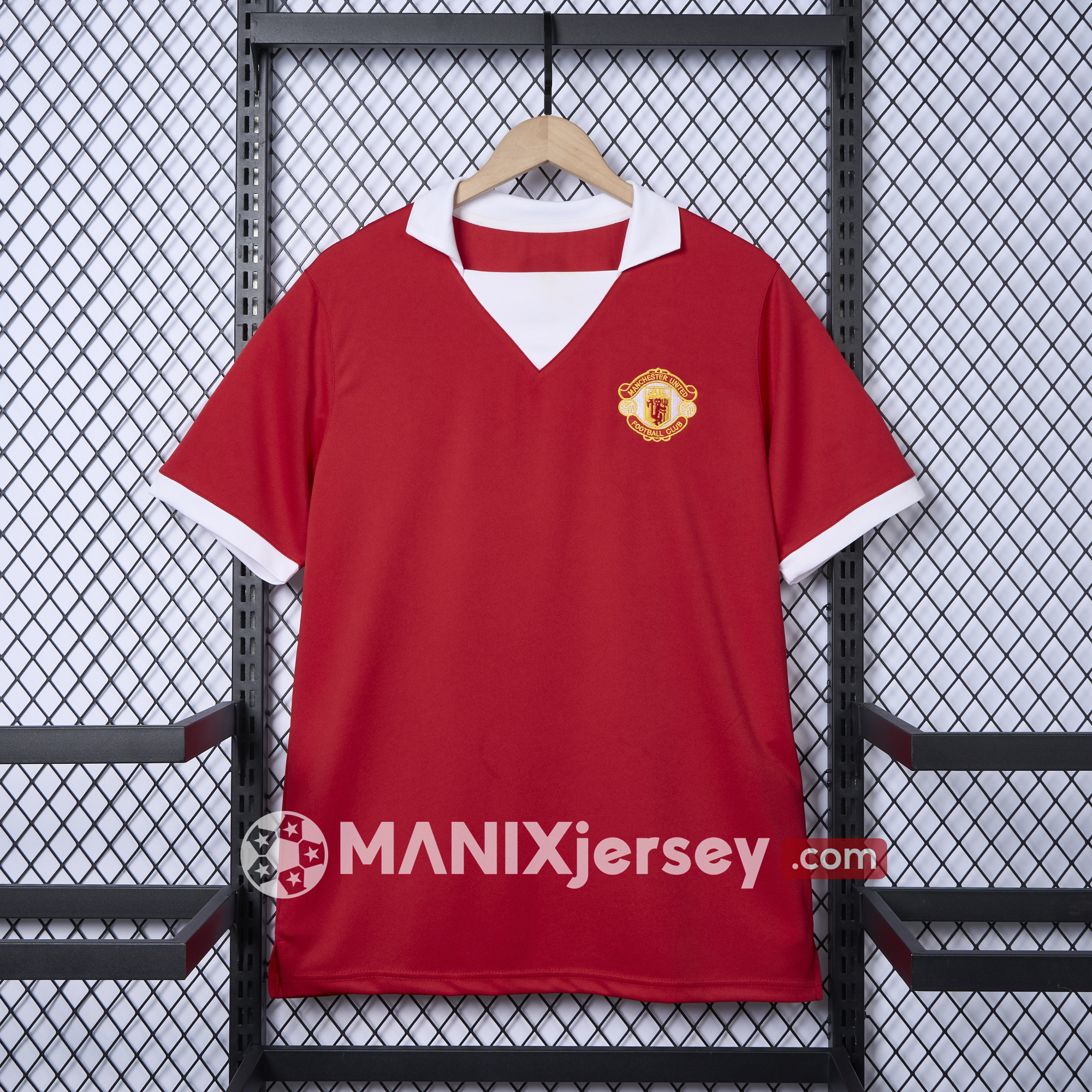 Retro Manchester United 1972-73 Home Jersey - JerseysGala