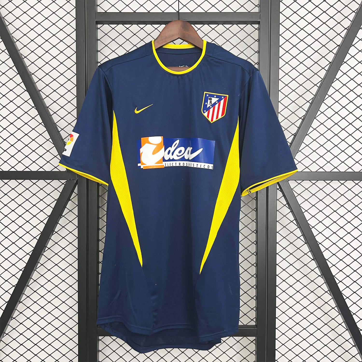 Retro Atletico Madrid 2002-03 Away Jersey - JerseysGala