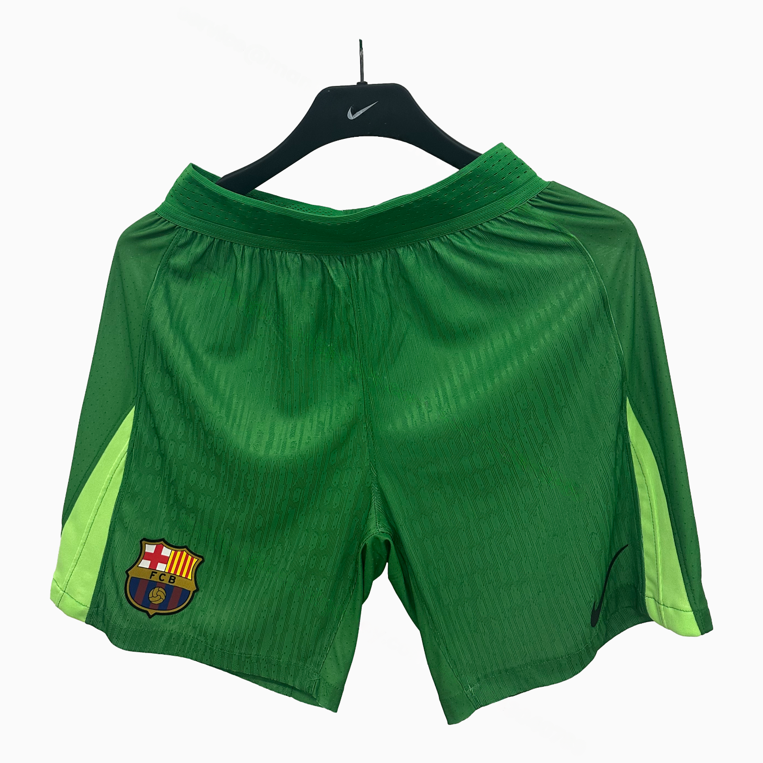 Barcelona 25-26 Green Goalkeeper Shorts - Player Version - JerseysGala