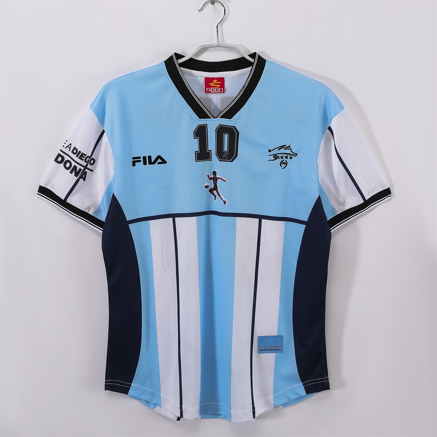 Retro Argentina 2001 Home Maradona Commemorative Jersey - JerseysGala