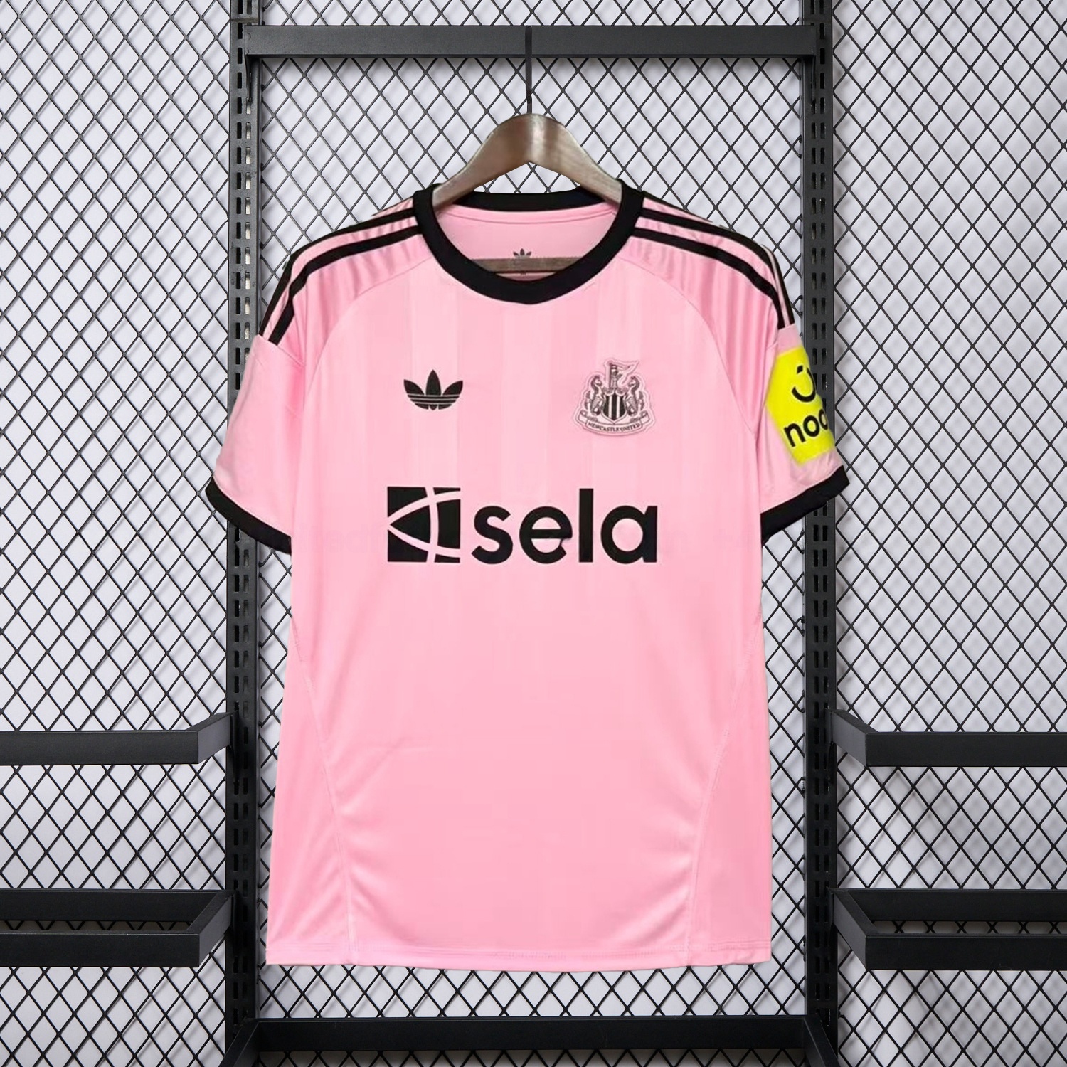 Newcastle United 25-26 Pink Special Jersey - Fans Version - JerseysGala