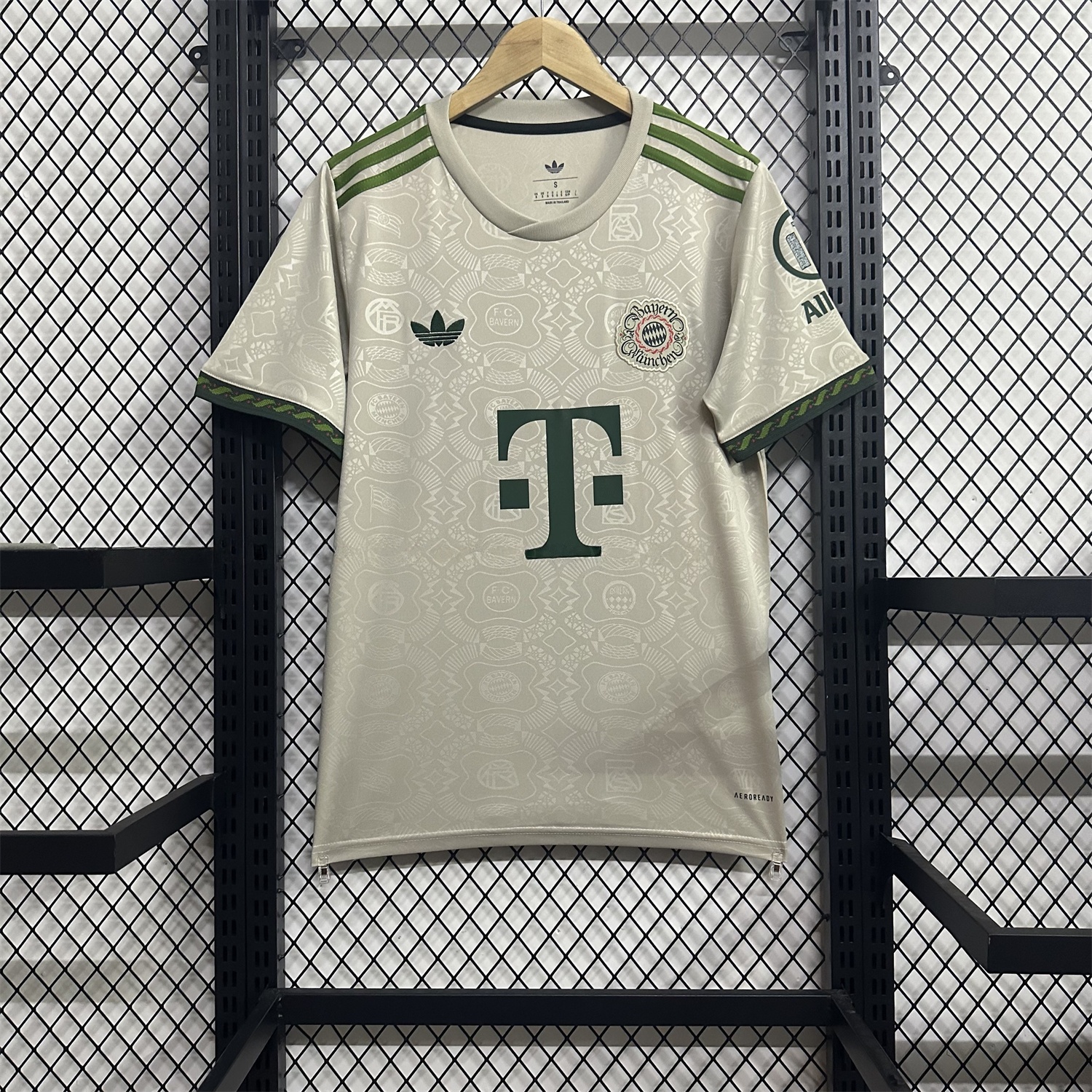 Bayern Munich 25-26 Oktoberfest Jersey - Fans Version - JerseysGala