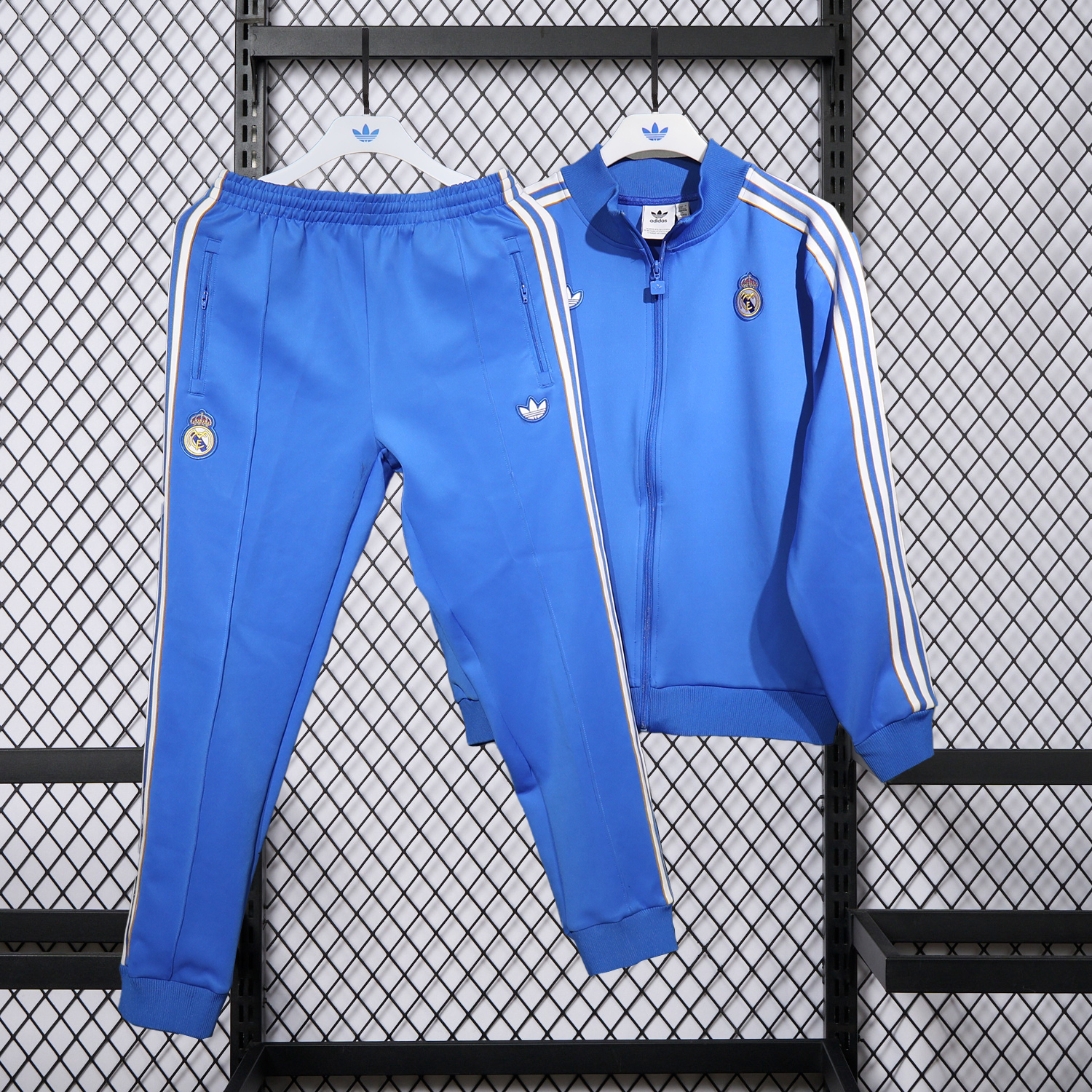 Real Madrid 25-26 Pure Color Training Set - Blue Top and Blue Pants - JerseysGala