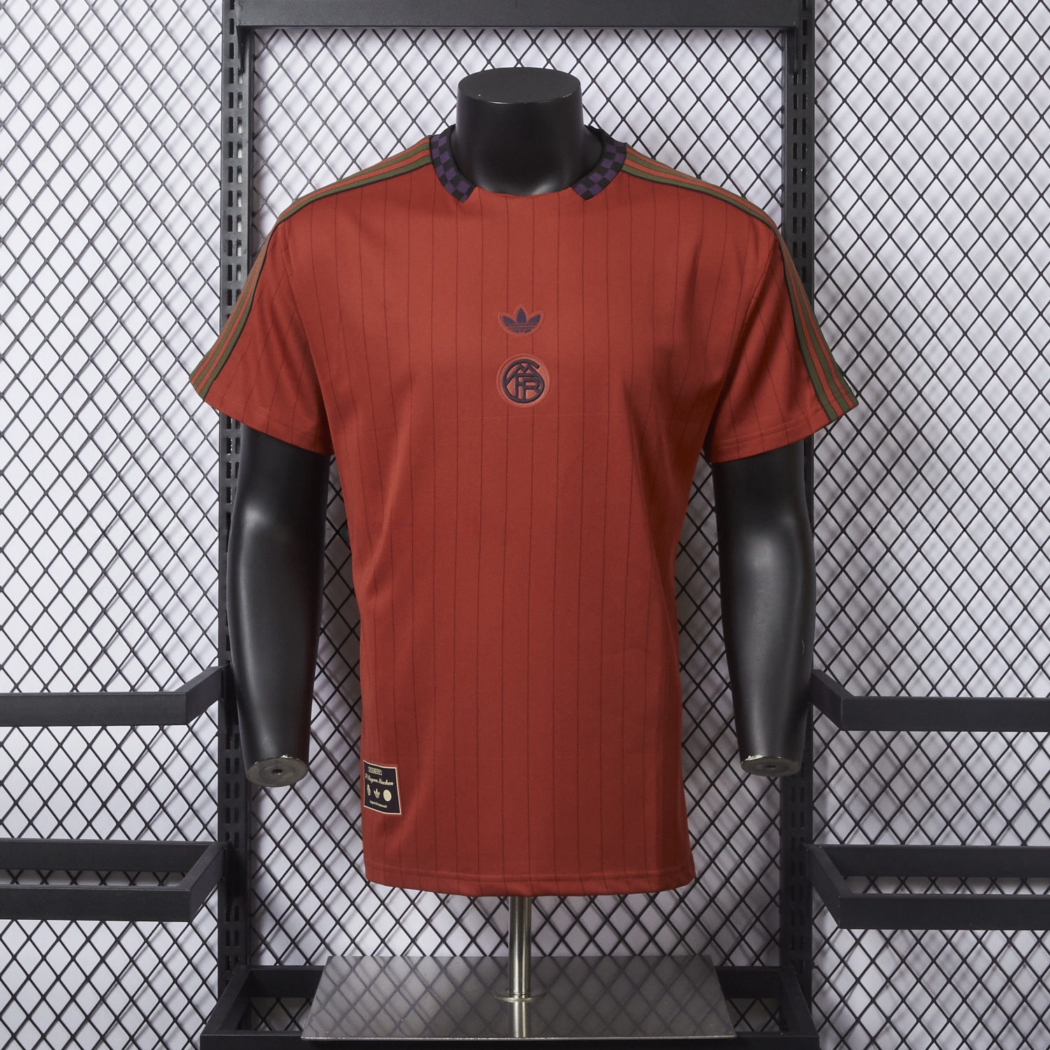 Bayern Munich 25-26 Trefoil Red Travel Jersey - Player Version - JerseysGala