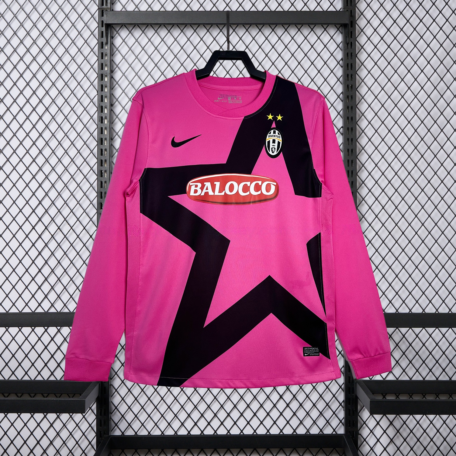 Retro Juventus 2011-12 Away Long Sleeves Jersey - JerseysGala