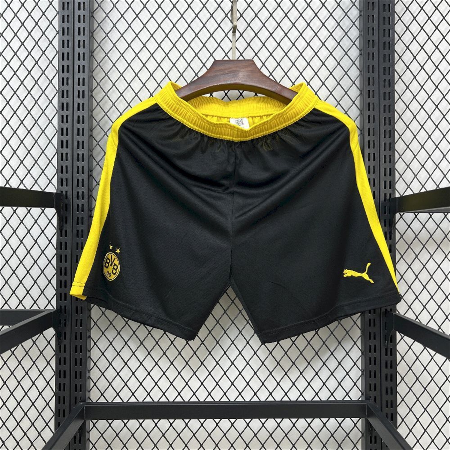 Dortmund 25-26 Home Black Shorts - Fans Version - JerseysGala
