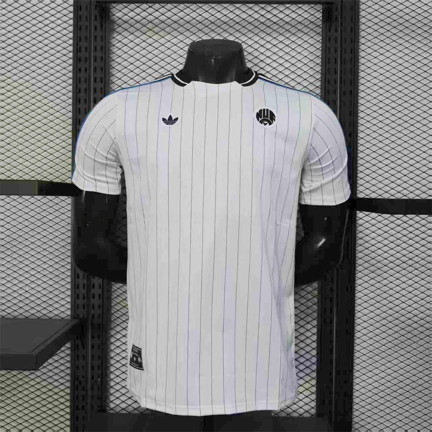 Newcastle United 25-26 Icon Range Travel Special Edition White Jersey - Player Version - JerseysGala