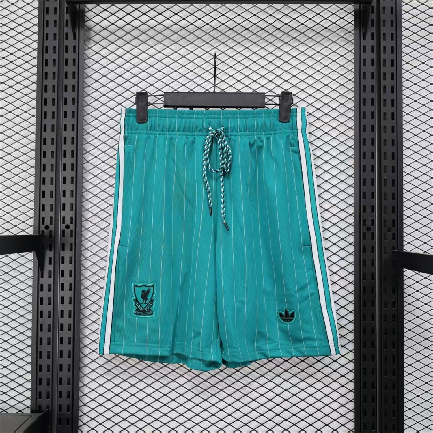 Liver.pool 25-26 Trefoil Cyan Travel Shorts - Player Version - JerseysGala
