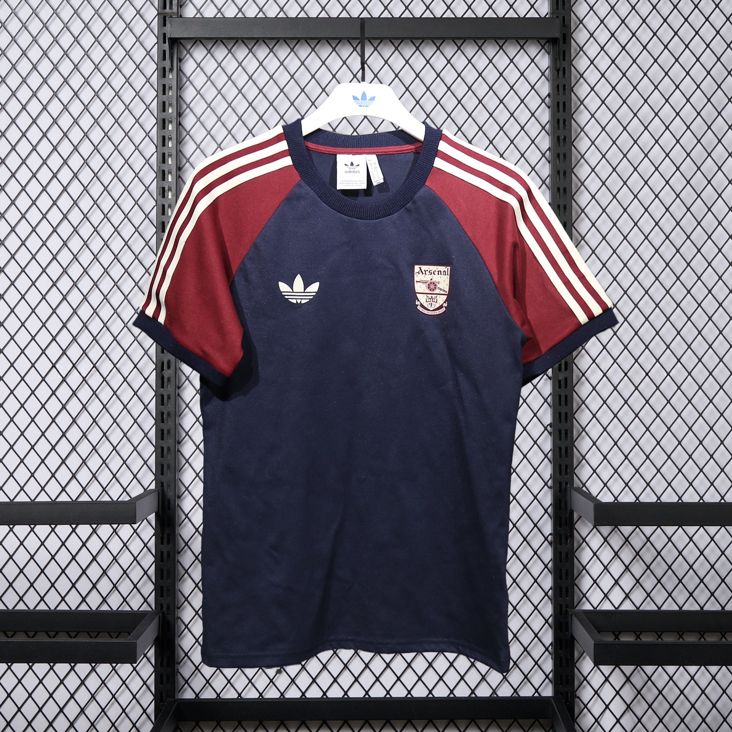 Arsenal 25-26 Vintage Originals Dark Blue T-shirts - JerseysGala