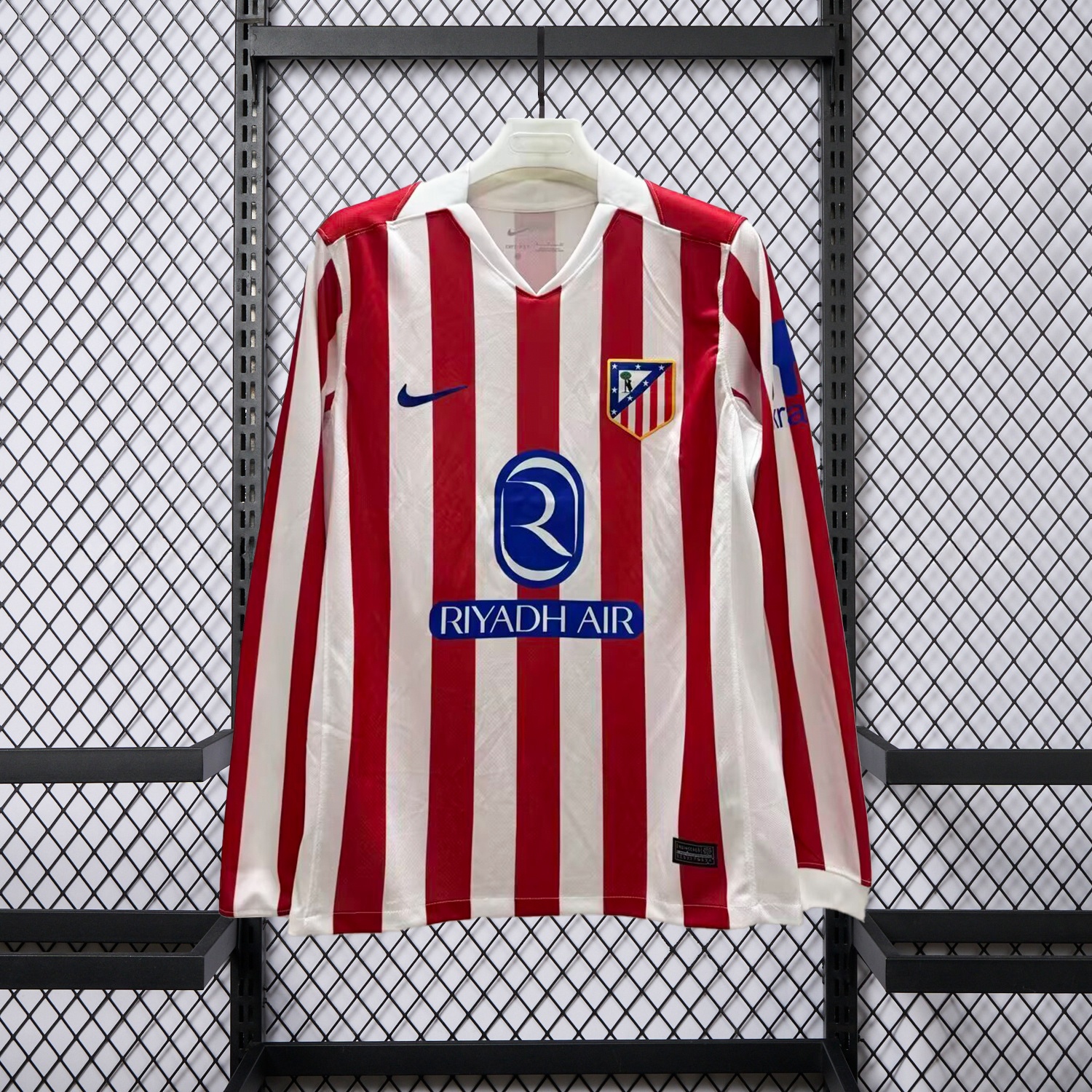 Atletico Madrid 25-26 Home Long Sleeves Jersey - Fans Version - JerseysGala