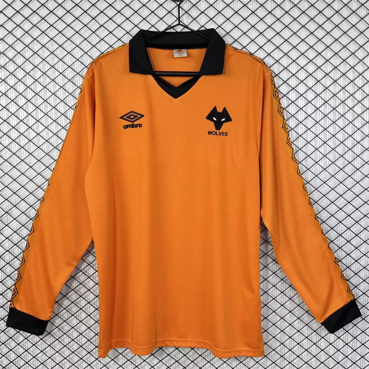 Retro Wolverhampton Wanderers Wolves 1979-82 Home Long Sleeves Jersey - Fans Version - JerseysGala