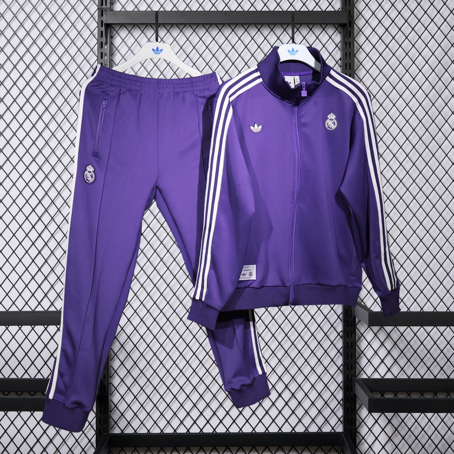 Real Madrid 25-26 White Lines Training Set - Purple Top and Purple Pants - JerseysGala