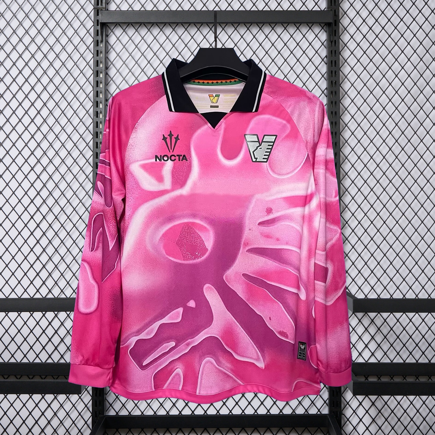 Venezia FC 25-26 Goalkeeper Pink Unsponsored Long Sleeves Jersey - Fans Version - JerseysGala