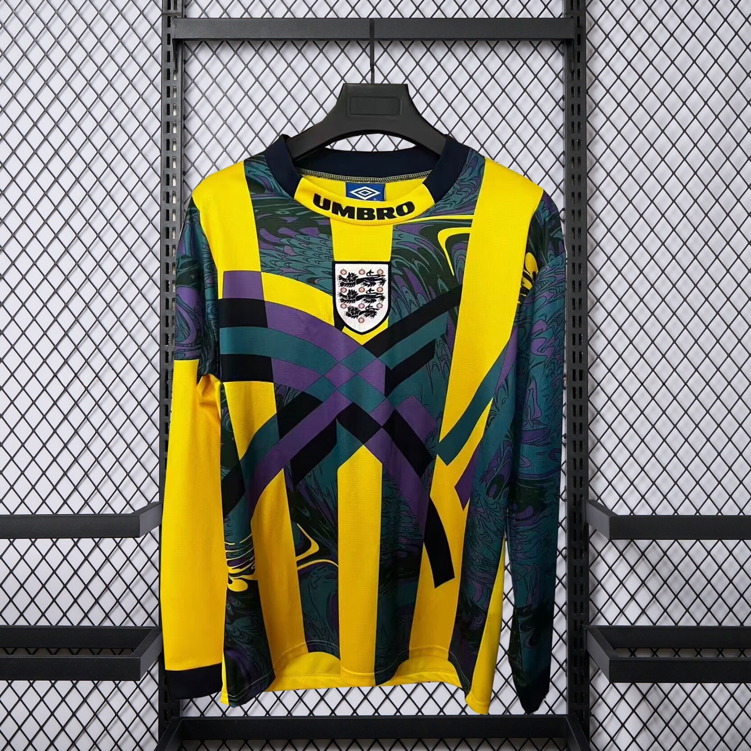 Retro England 1995 Yellow Goalkeeper Long Sleeve Jersey - JerseysGala