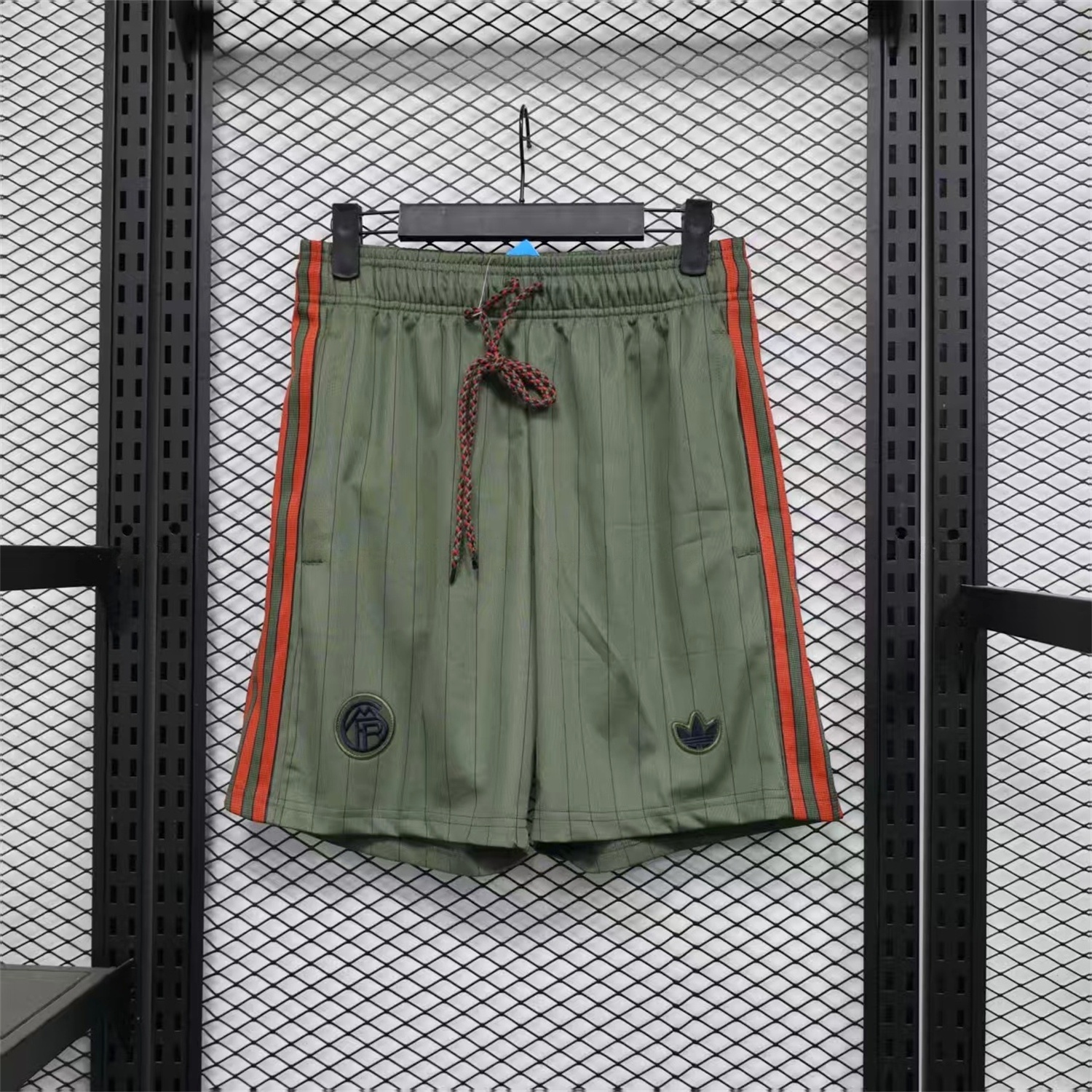 Bayern Munich 25-26 Trefoil Grey Green Travel Shorts - Player Version - JerseysGala