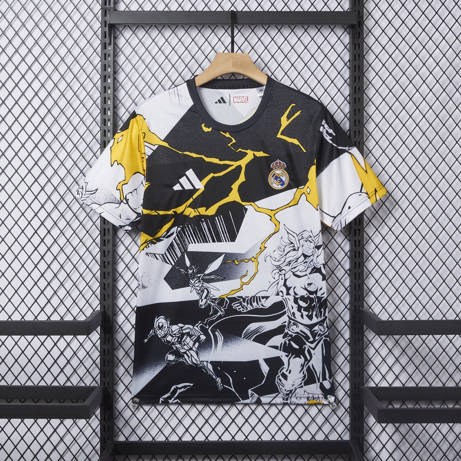 Real Madrid 25-26 Comics Special Jersey - Fans Version - JerseysGala