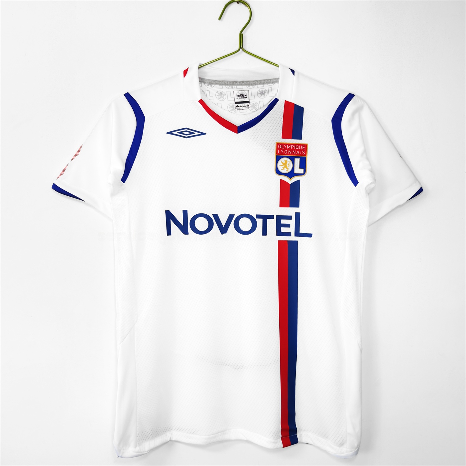 Retro Lyon 2008-09 Home Jersey - JerseysGala