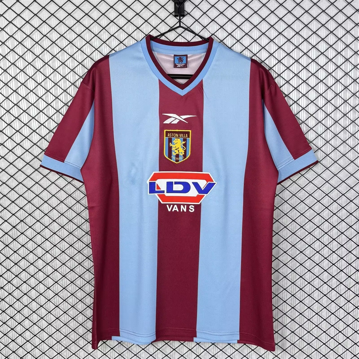 Retro Aston Villa 1999-00 Home Jersey - JerseysGala