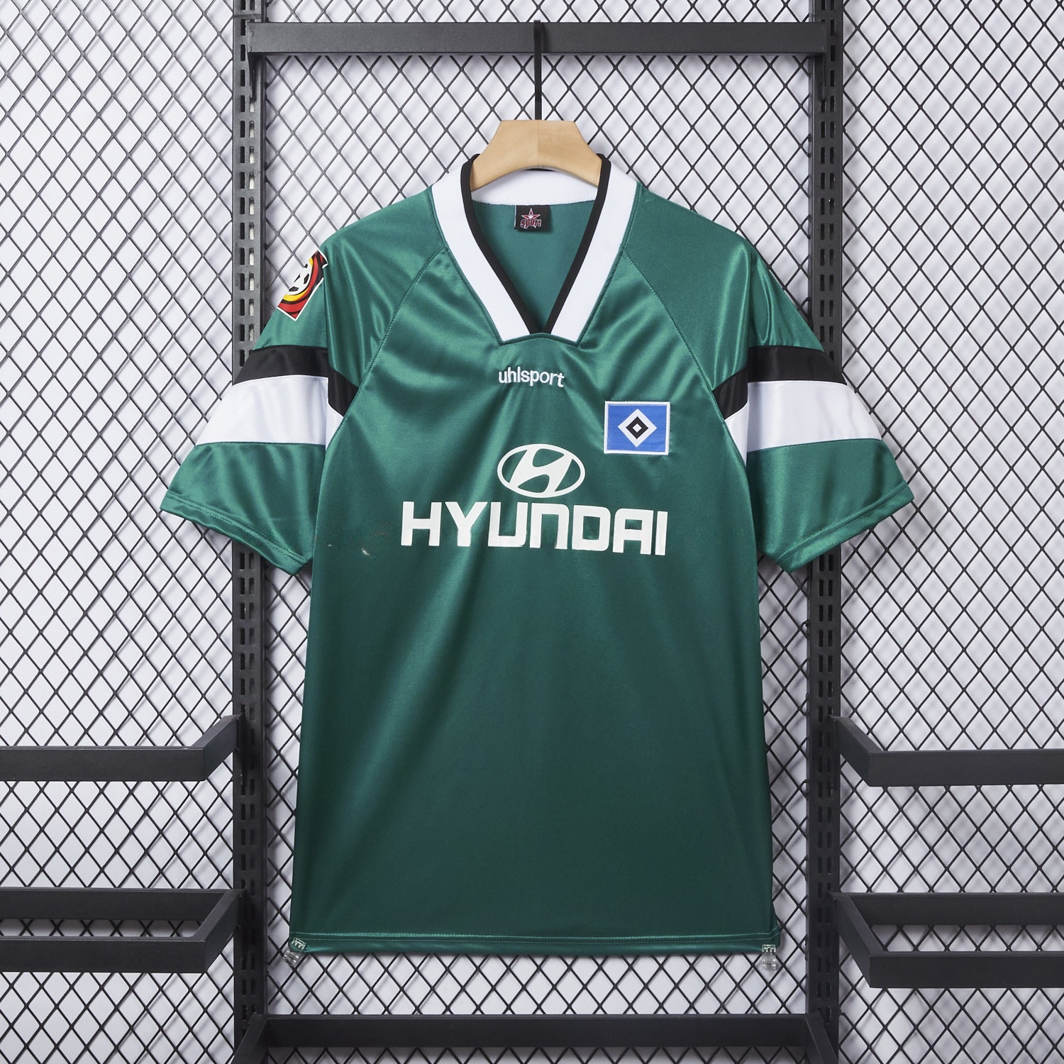 Retro Hamburger SV 1996-97 Third Jersey - JerseysGala