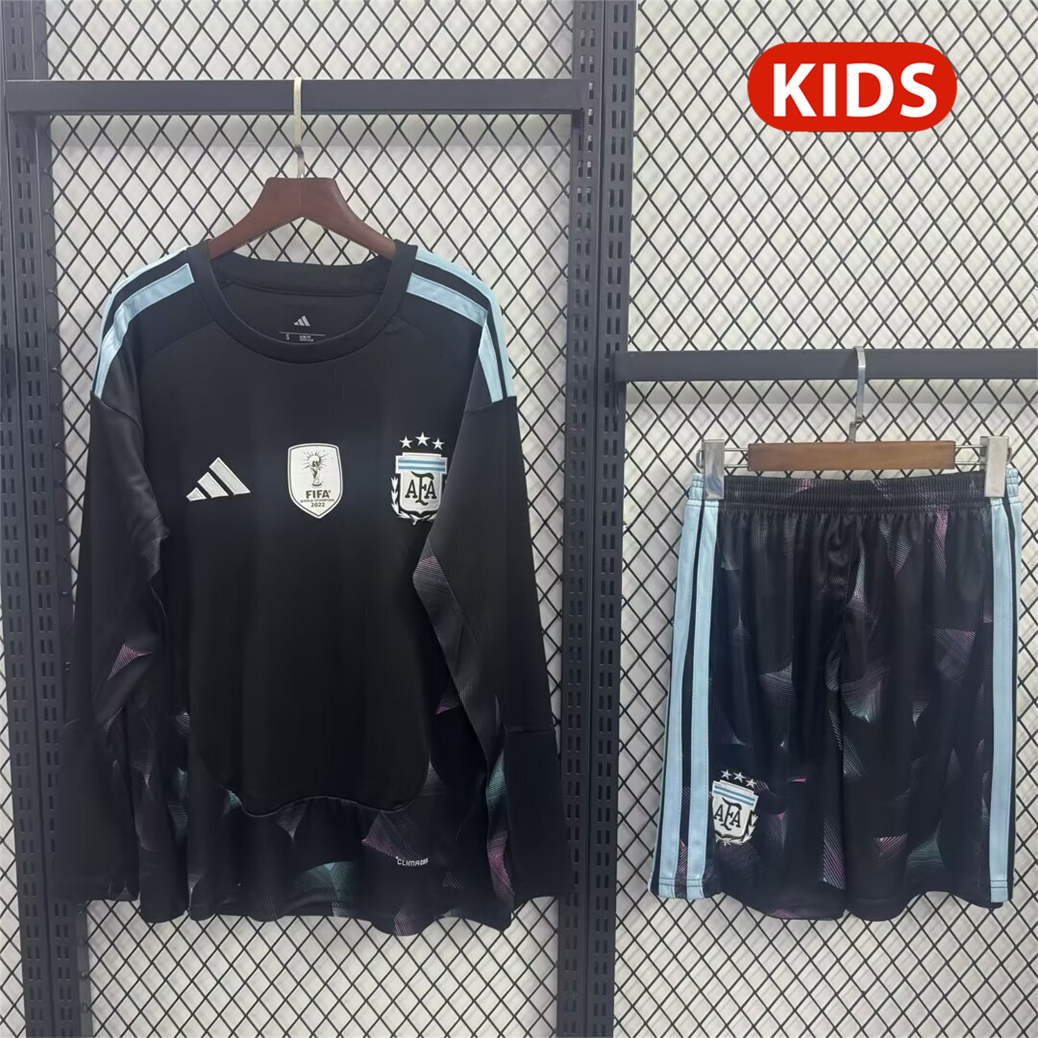 Argentina 2026 Goalkeeper Black Long Sleeves Kids Kit - JerseysGala