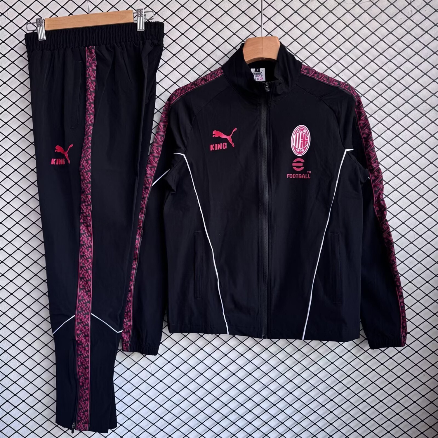 AC Milan 25-26 Windbreaker Training Set - Red Black Top and Pants - JerseysGala